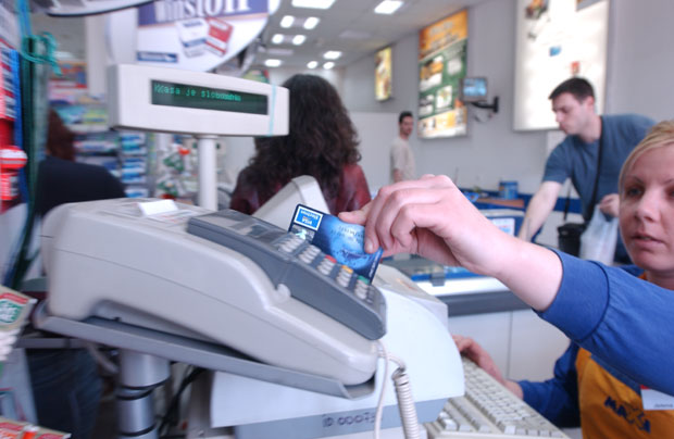 За пластику дугујемо милијарде